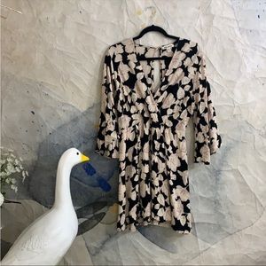 Billabong Floral V-Neck Dress/Tunic